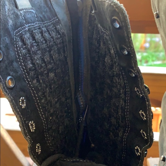 Steve Madden lace up boots - Picture 3 of 5